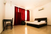 OYO Studios 323 Sohna Road